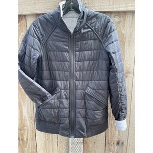 LULULEMON REVERSIBLE GREY /BLACK JACKET